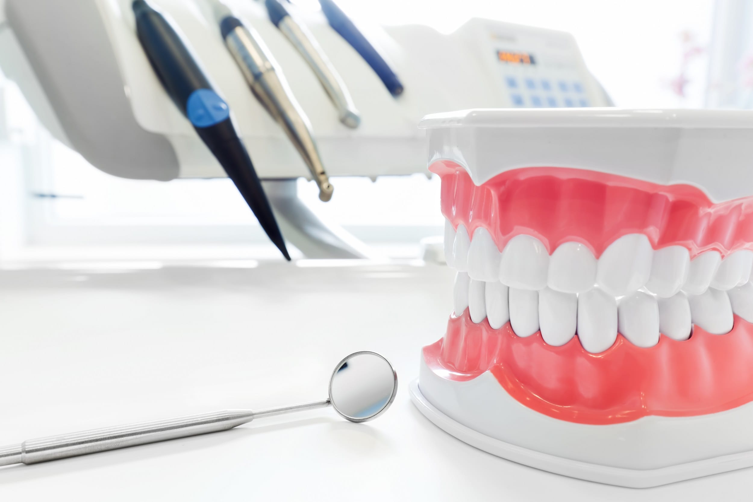What is a Hybrid Denture?